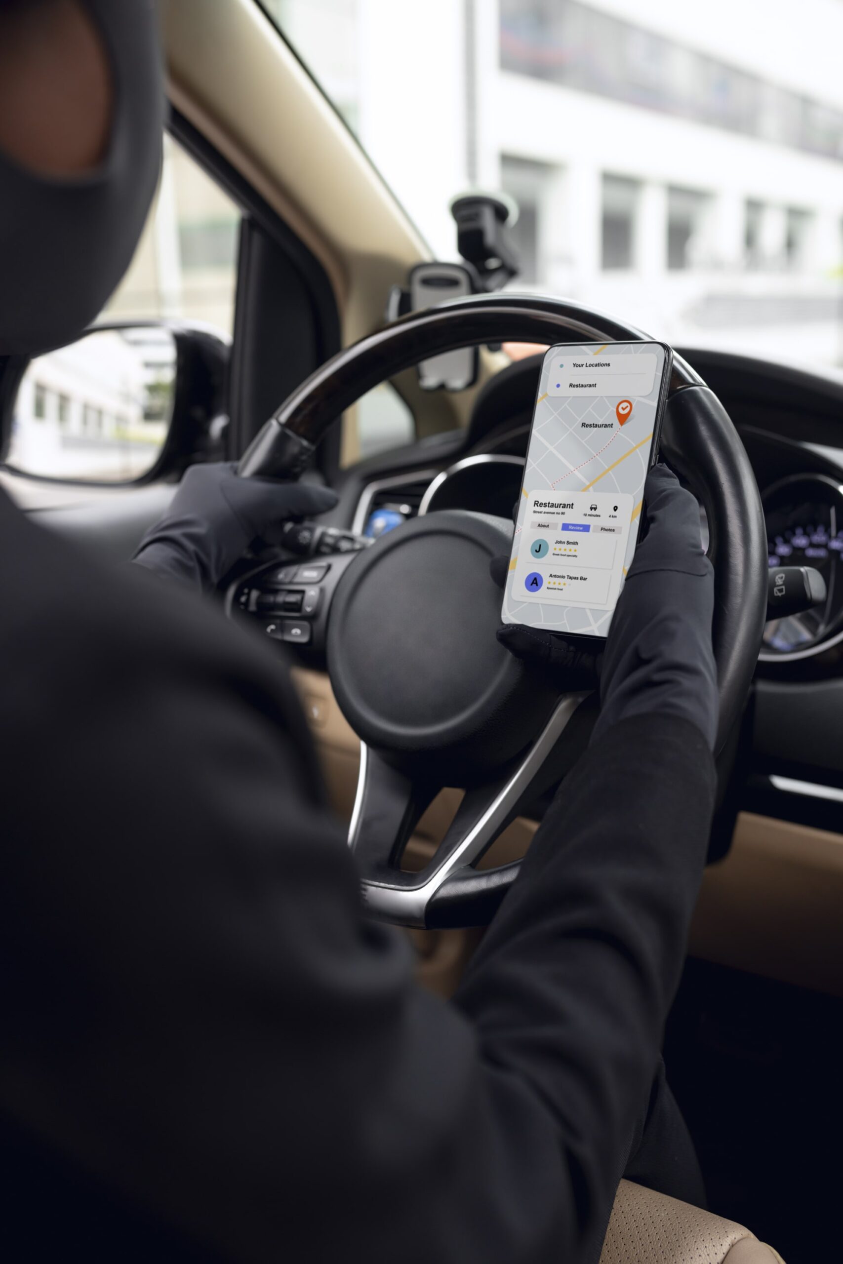 taxi-driver-waiting-her-client-min